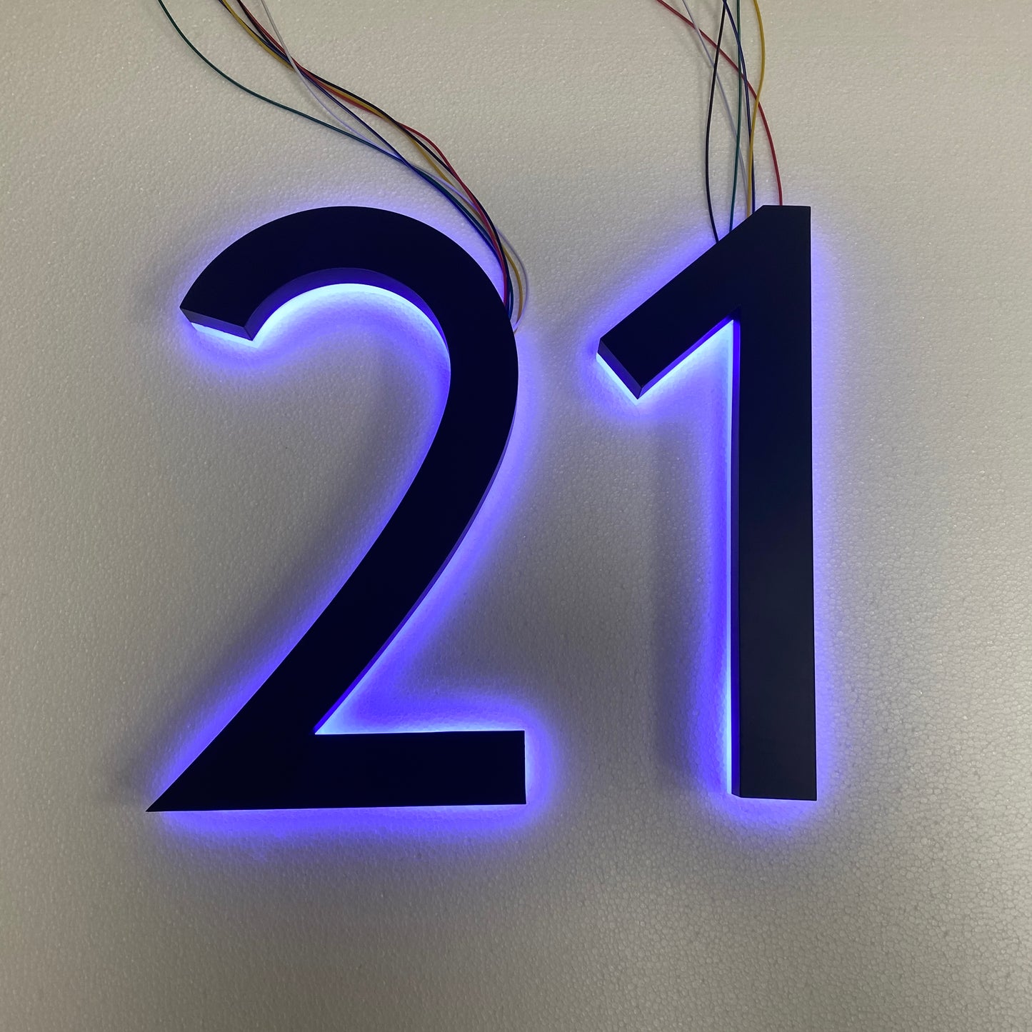 3D Black Metal LED House Number Sign Acrylic Back Halo Lit Light Up Led House Address Sign Glowing in The Dark