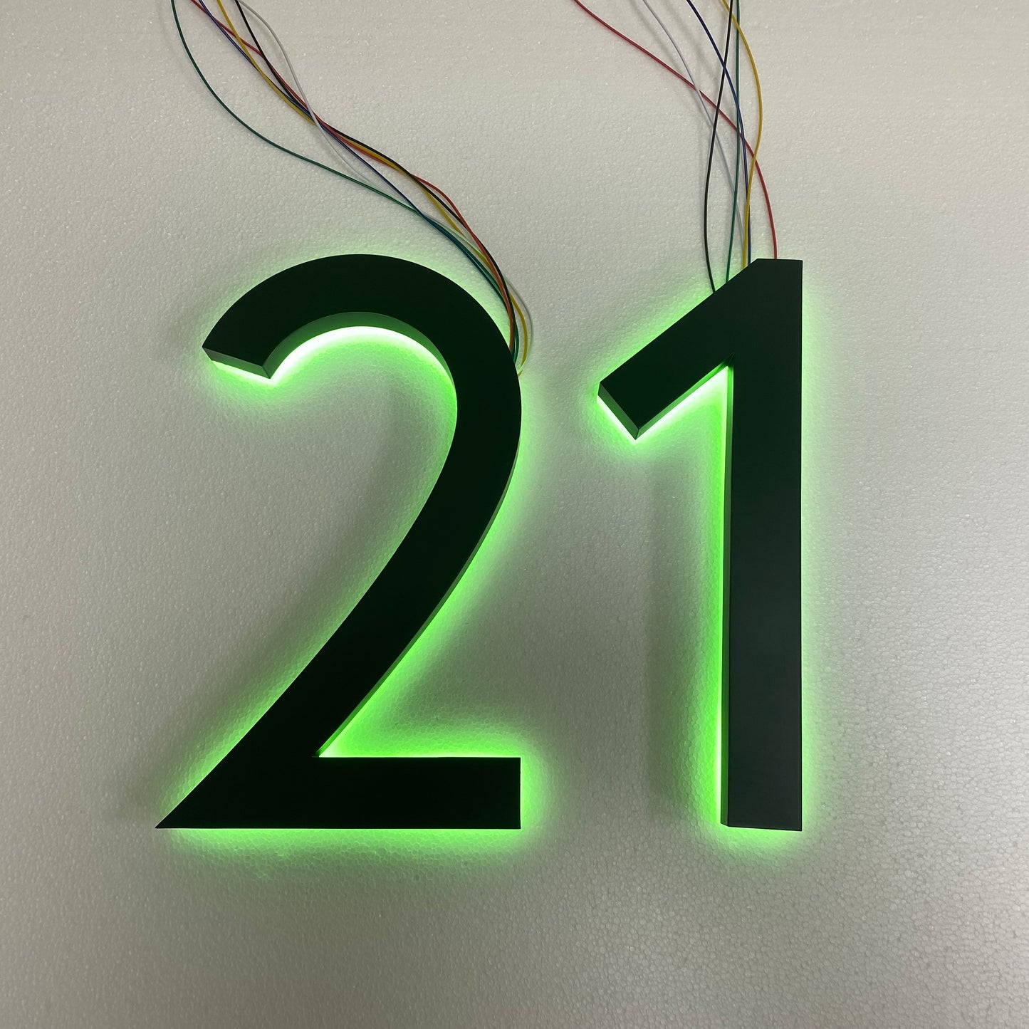 3D Black Metal LED House Number Sign Acrylic Back Halo Lit Light Up Led House Address Sign Glowing in The Dark